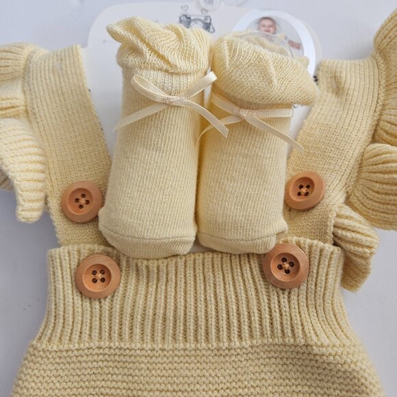 NWT I am always So'Dorable Yellow Ruffle 2 Piece Photo-Op Set Size Up to 12M - Picture 2 of 7